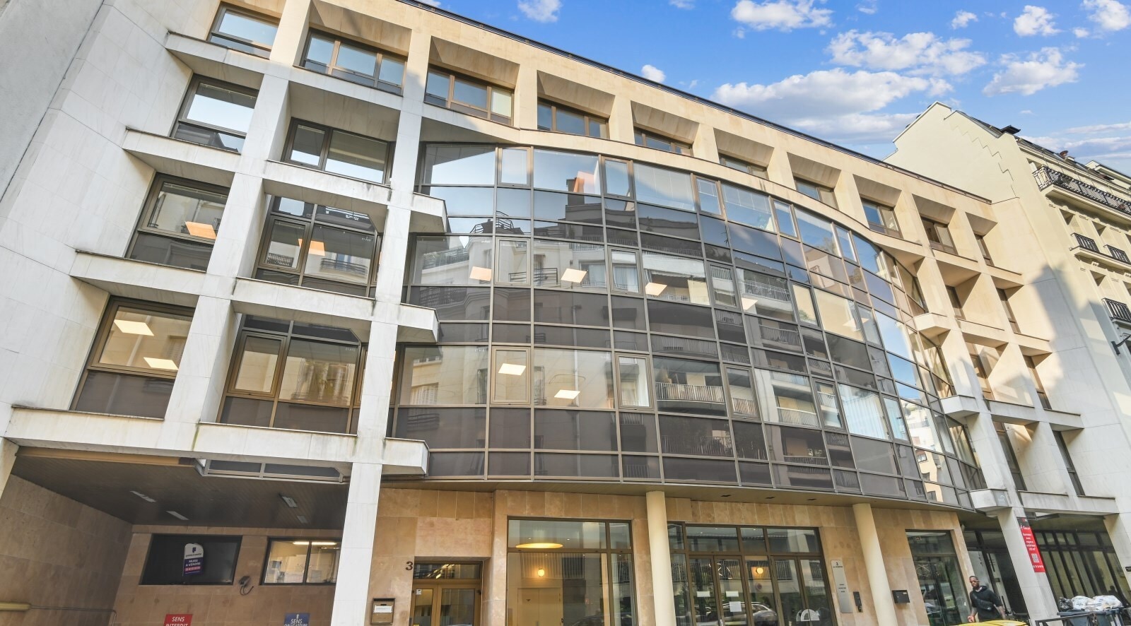 3/5 Rue Scheffer, Paris for lease Building Photo- Image 1 of 15