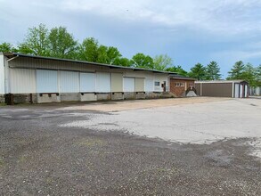239 James St, Gallatin, TN for lease Building Photo- Image 2 of 9