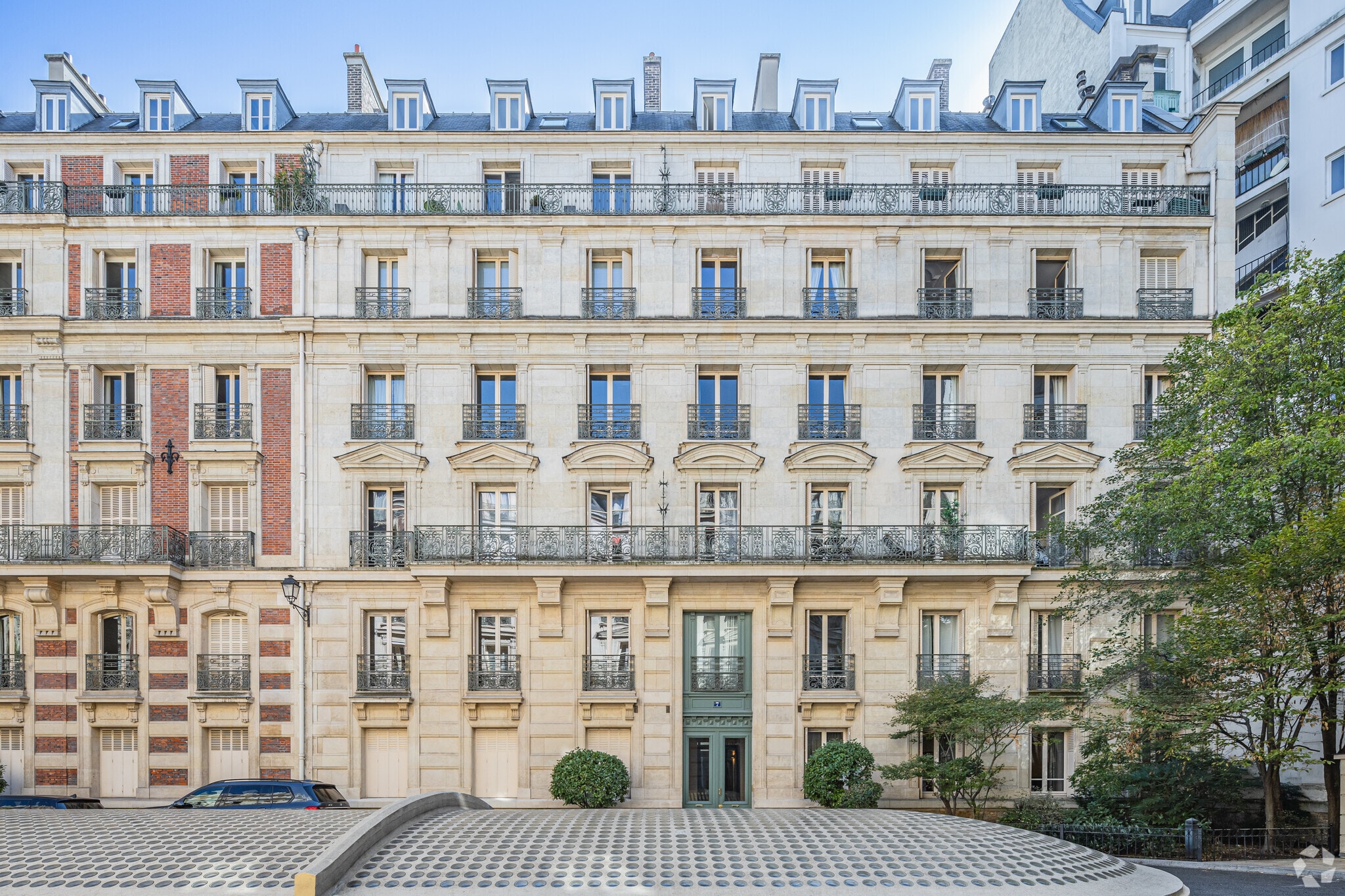 Square Du Roule, Paris à louer Photo principale- Image 1 de 4