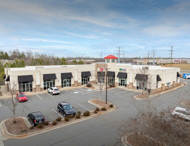 8811 Charlotte Hwy, Fort Mill, SC for lease - Primary Photo - Image 1 of 7