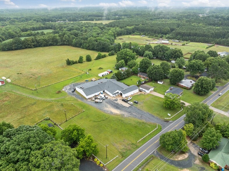 704 N Central Ave, Locust, NC for lease - Building Photo - Image 2 of 64