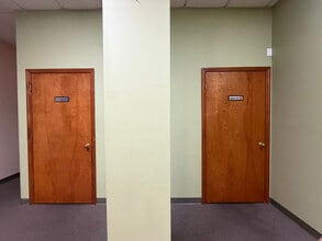 1202-1206 N John Young Pky, Kissimmee, FL for lease Interior Photo- Image 2 of 17