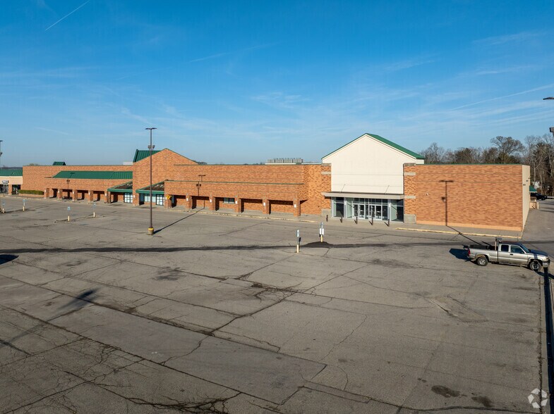 1235 Columbus Ave, Lebanon, OH à louer - Photo du bâtiment - Image 3 de 5