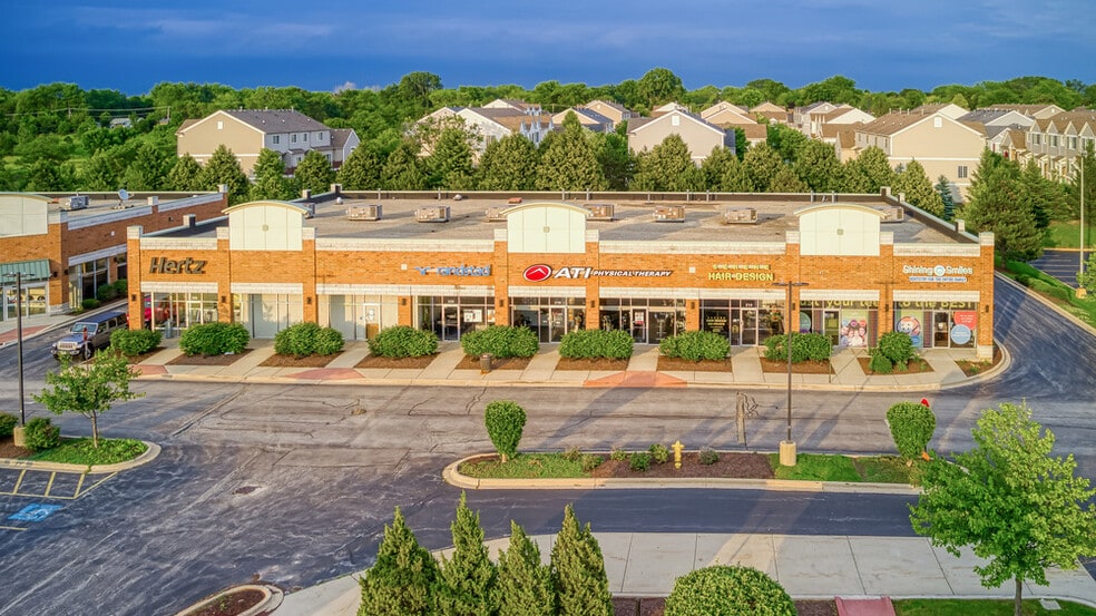 226 N Bolingbrook Dr, Bolingbrook, IL à louer - Photo du bâtiment - Image 3 de 3