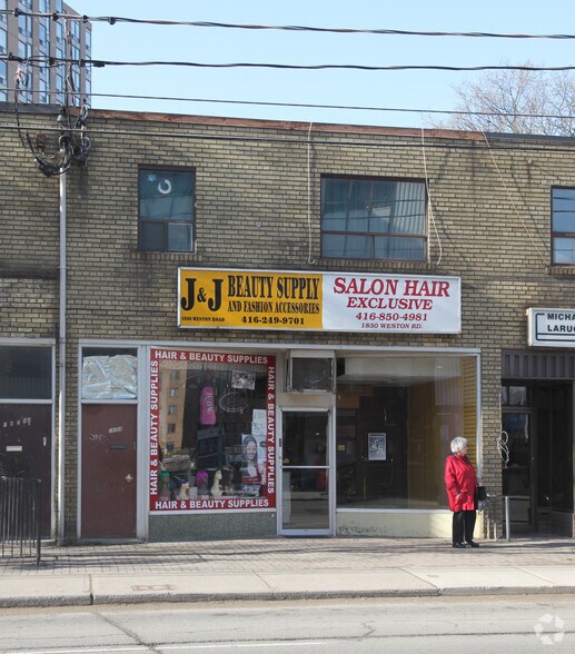 1830 Weston Rd, Toronto, ON à vendre - Photo principale - Image 1 de 1