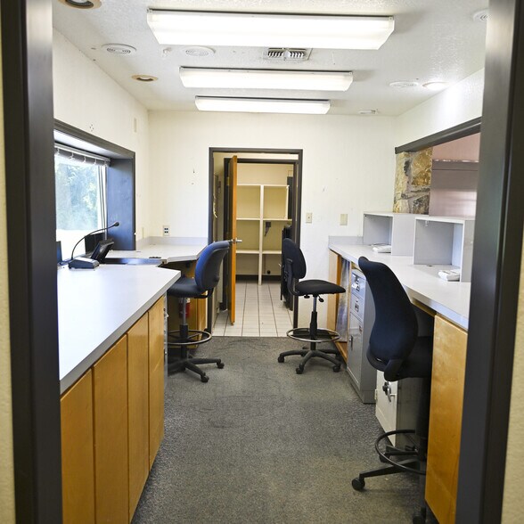 117 Gordon Rd, Mingus, TX à louer - Photo du bâtiment - Image 2 de 19