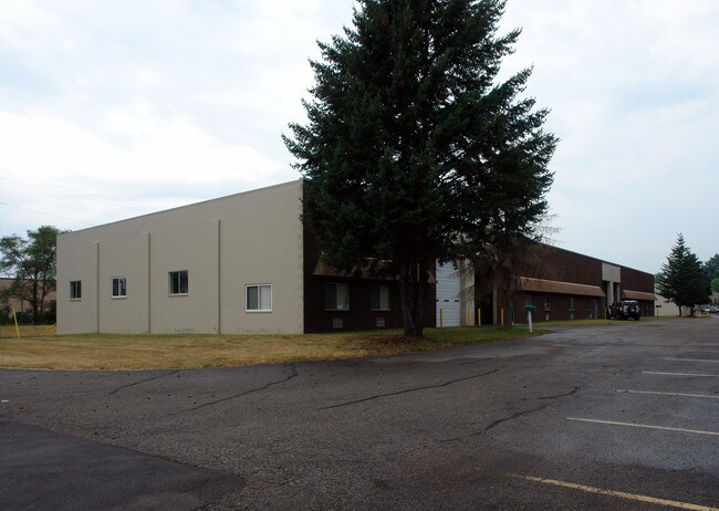 More details for 2000-2044 Winner St, Commerce Township, MI - Industrial for Lease