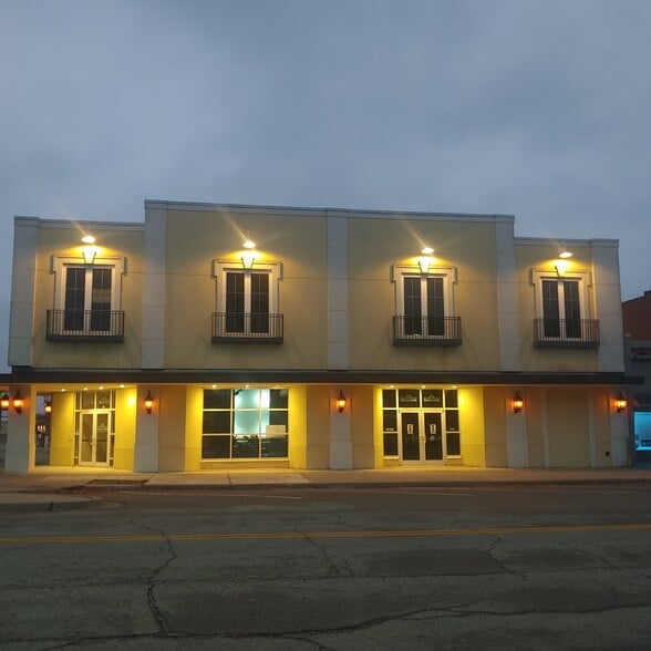 101-103 S Washington Ave, Wellington, KS for lease - Building Photo - Image 3 of 36
