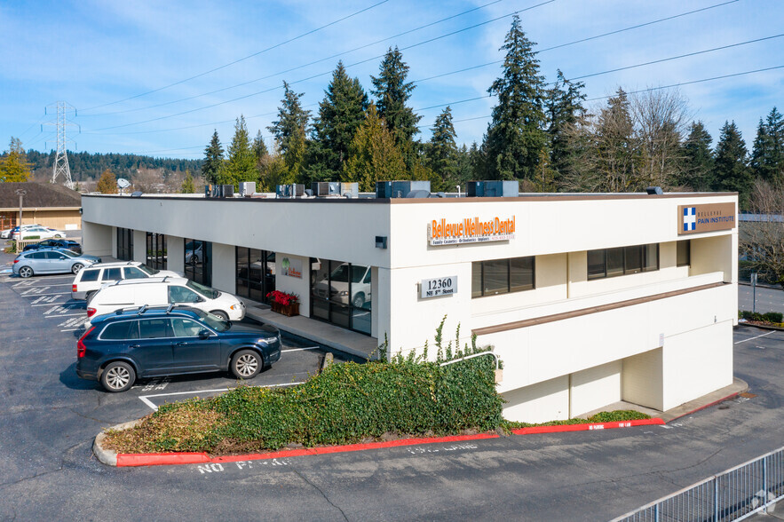 12360 NE 8th St, Bellevue, WA for lease - Building Photo - Image 2 of 4