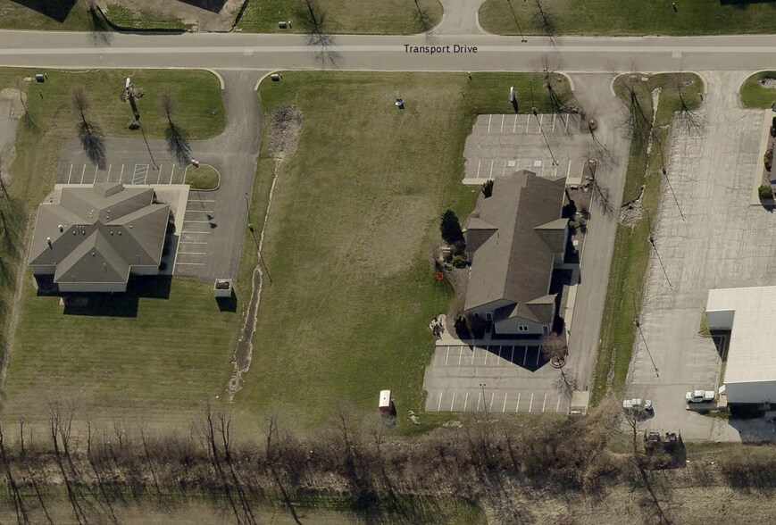 961 Transport Dr, Valparaiso, IN for sale - Aerial - Image 3 of 3