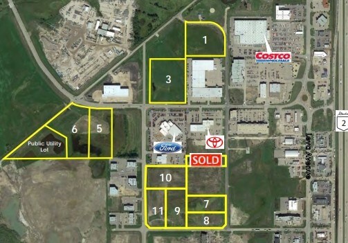 Plus de détails pour 560 Lantern St, Red Deer County, AB - Terrain à vendre