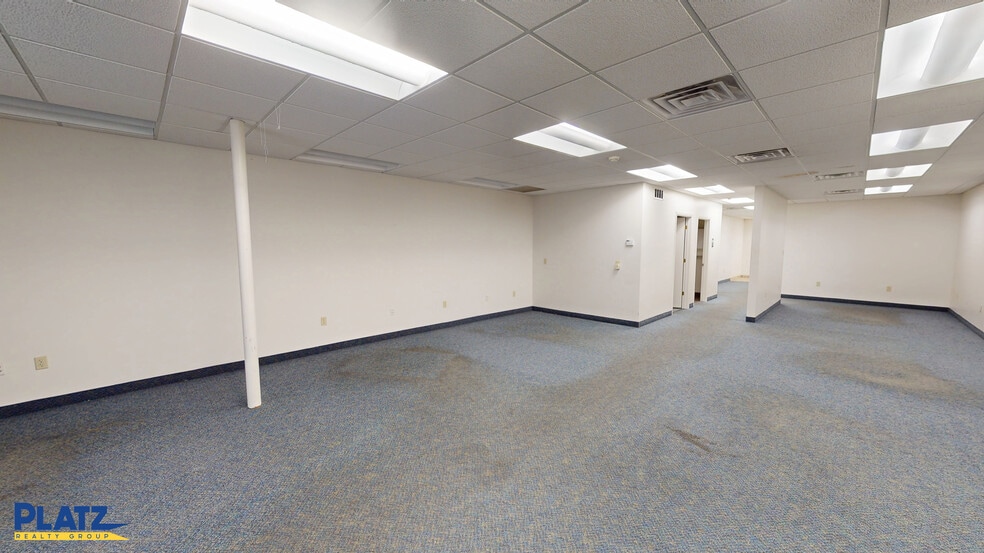 5986-5998 Market St, Youngstown, OH à louer - Photo du bâtiment - Image 3 de 22
