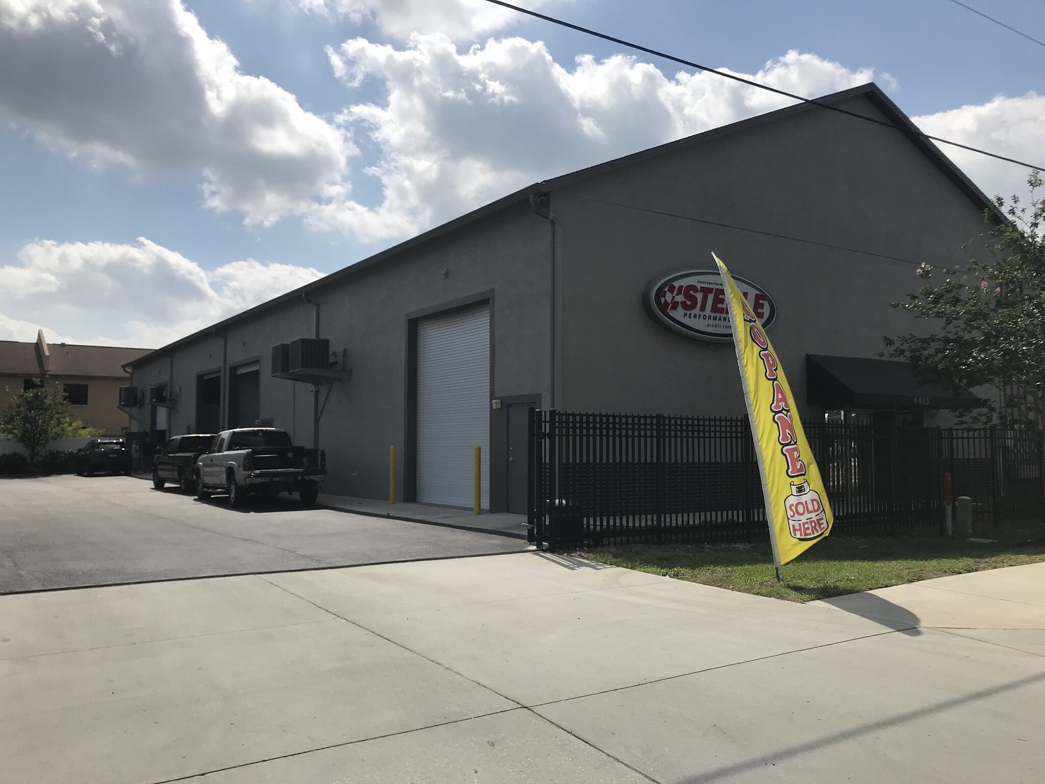 4415 N Lois Ave, Tampa, FL for lease Primary Photo- Image 1 of 11