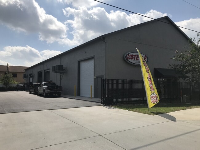More details for 4415 N Lois Ave, Tampa, FL - Industrial for Lease