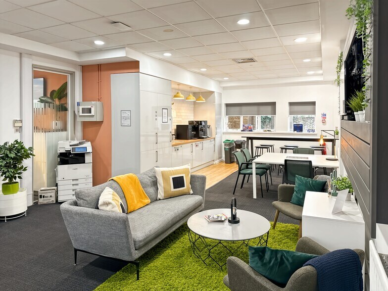 East Rd, Cambridge for lease - Interior Photo - Image 3 of 10