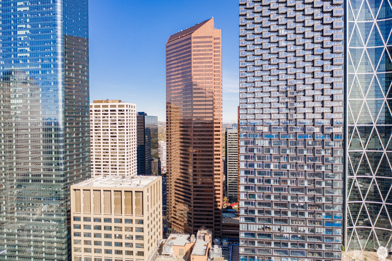高樓 150 6th Ave SW, Calgary, AB T2P 3Y7 - Suncor Energy Centre