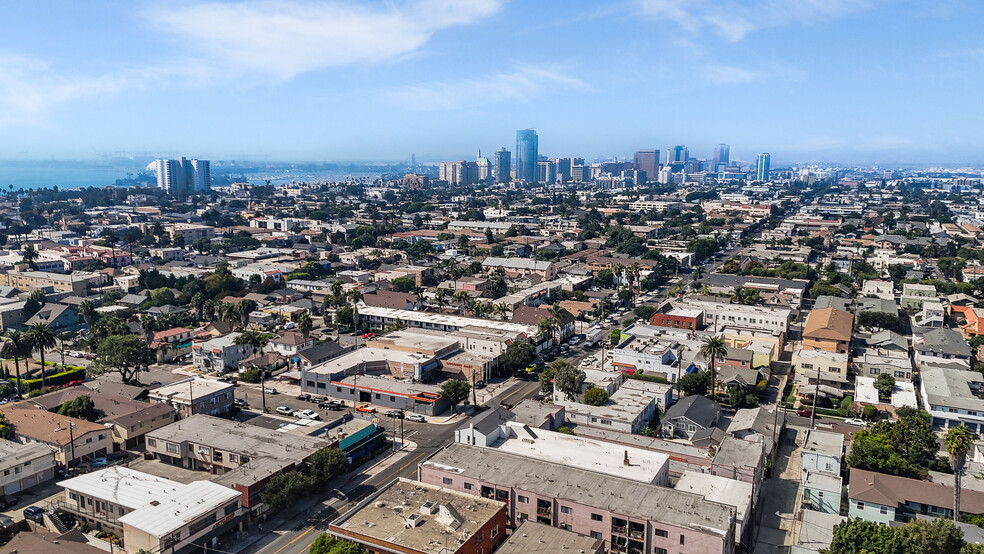 1827 E 4th St, Long Beach, CA for sale - Building Photo - Image 2 of 17