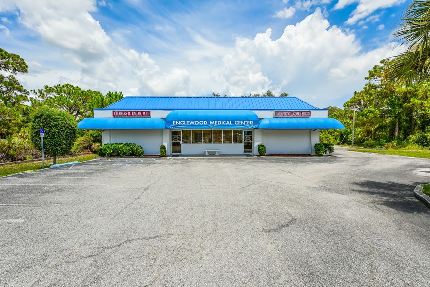 655 N Indiana Ave, Englewood, FL à vendre - Photo du bâtiment - Image 1 de 1