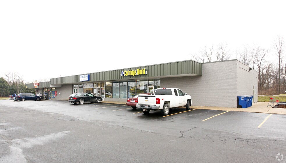 1952 S Industrial St, Ann Arbor, MI à louer - Photo du bâtiment - Image 2 de 3