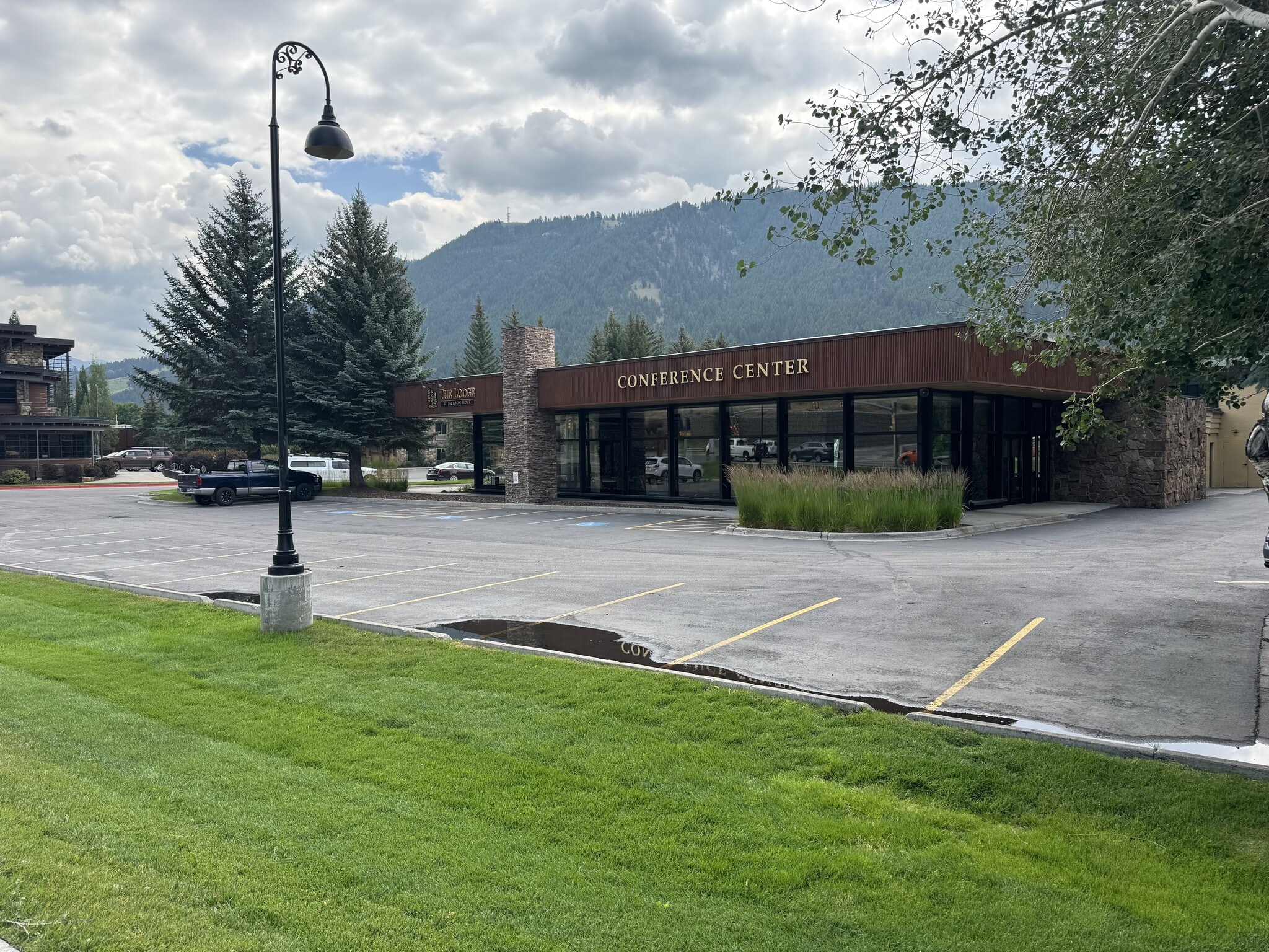 920 W Broadway, Jackson, WY for lease Building Photo- Image 1 of 10
