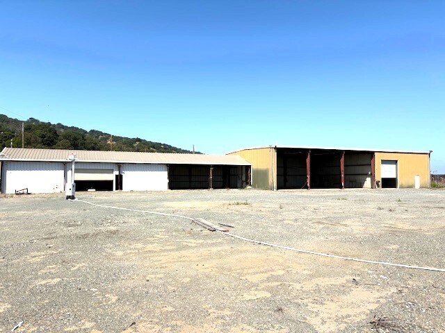 310 Embarcadero St, Martinez, CA à vendre - Photo du bâtiment - Image 2 de 3