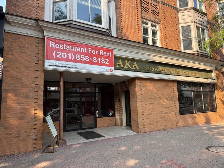 90 W Main St, Somerville, NJ for lease - Building Photo - Image 1 of 2