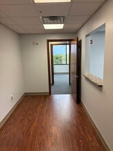 1401 N University Dr, Coral Springs, FL for sale Interior Photo- Image 2 of 5