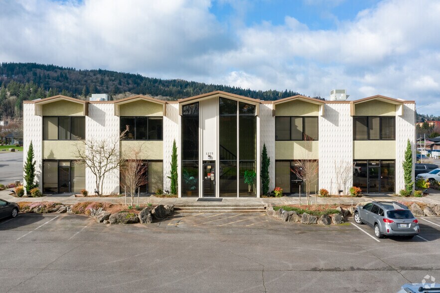 1275 NW 12th Ave, Issaquah, WA à louer - Photo du bâtiment - Image 3 de 3