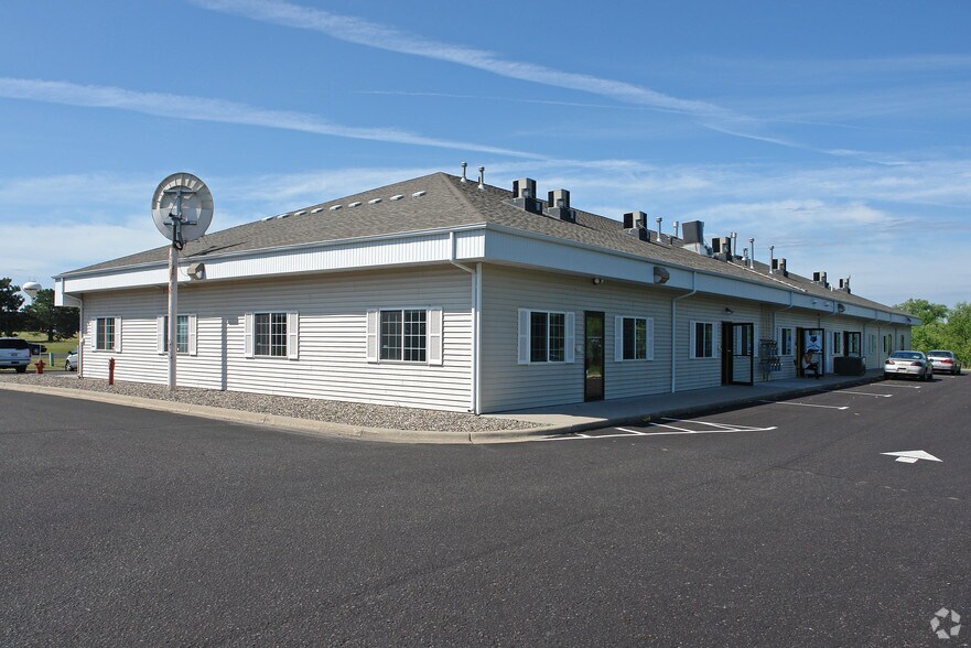 255 Highway 97, Forest Lake, MN à vendre - Photo du bâtiment - Image 3 de 7