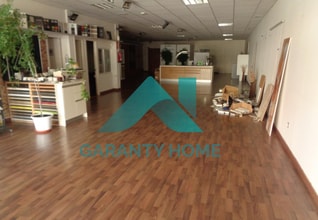 Industrial in Cáceres, Cáceres for lease Interior Photo- Image 1 of 8