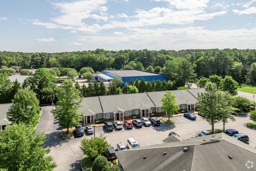 12610 Patrick Henry Dr, Newport News, VA for sale - Aerial - Image 2 of 4