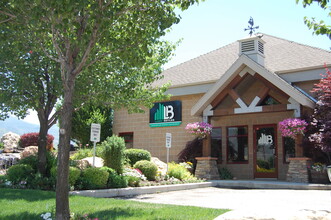 86 S 1250 W, Centerville, UT for lease Building Photo- Image 1 of 11