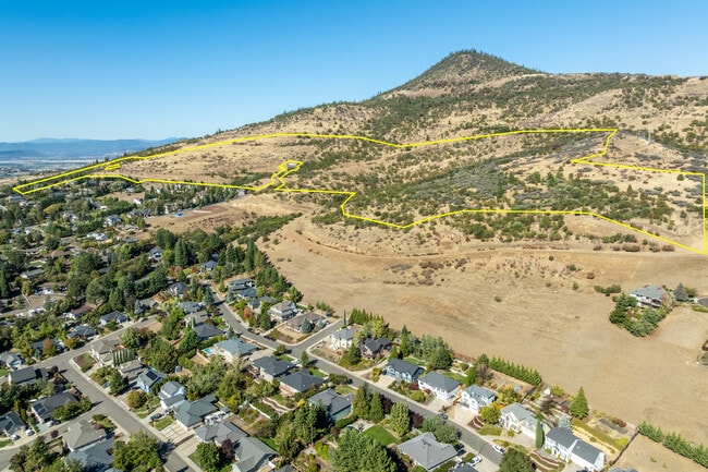 Plus de détails pour 0 Cherry Lane, Medford, OR - Terrain aux enchères