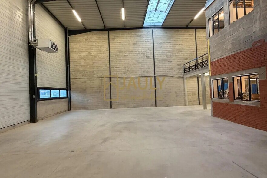 Flex in Mareuil-lès-Meaux for lease - Building Photo - Image 2 of 14