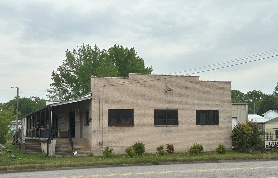 922 W Main St, Rock Hill, SC à vendre - Photo du bâtiment - Image 3 de 9