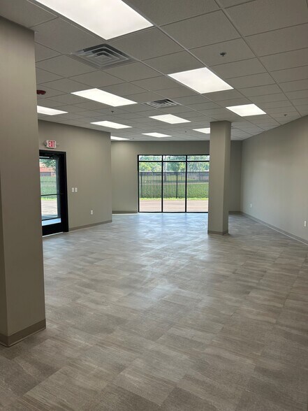 4909 Jack Huffman Blvd, Millington, TN à louer - Photo du bâtiment - Image 2 de 8