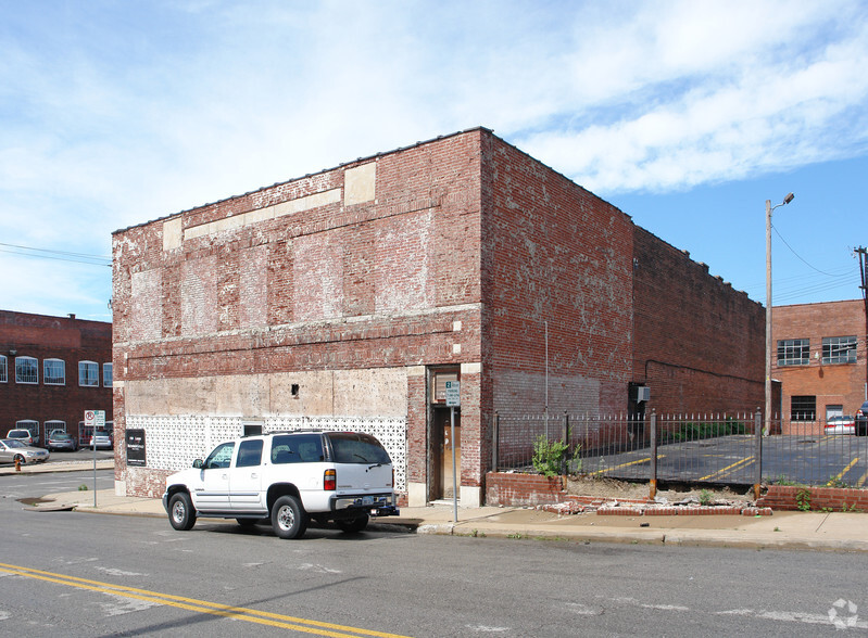 1818 Wyandotte St, Kansas City, MO à louer - Photo du bâtiment - Image 2 de 8