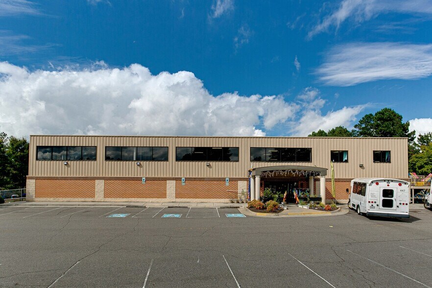 2426 New Dorset Rd, Powhatan, VA à vendre - Photo du bâtiment - Image 2 de 42