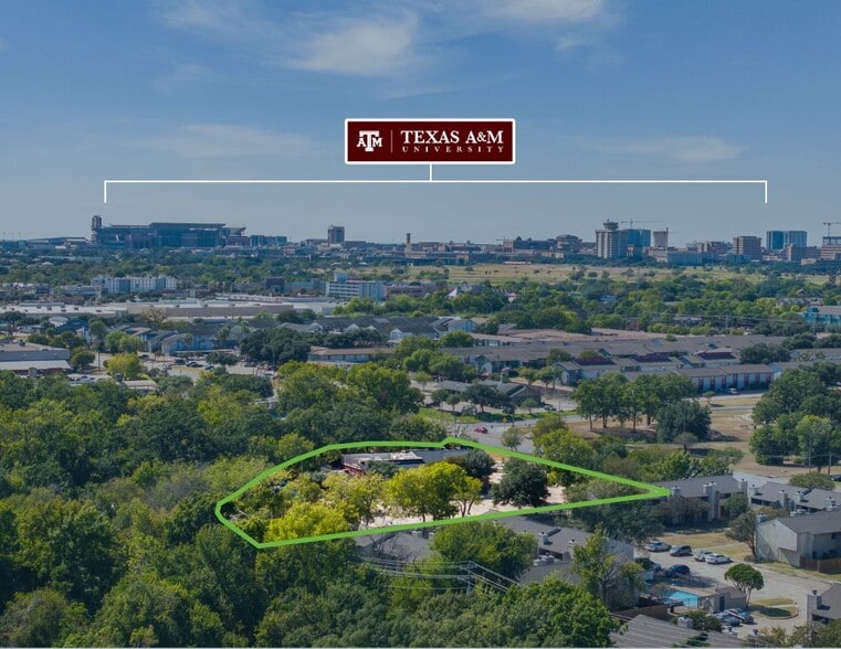 620 Harvey Rd, College Station, TX à vendre - Photo du bâtiment - Image 2 de 22