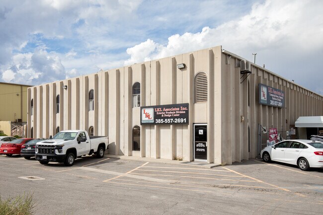 Plus de détails pour 4133 W Farm Rd, West Jordan, UT - Industriel à louer