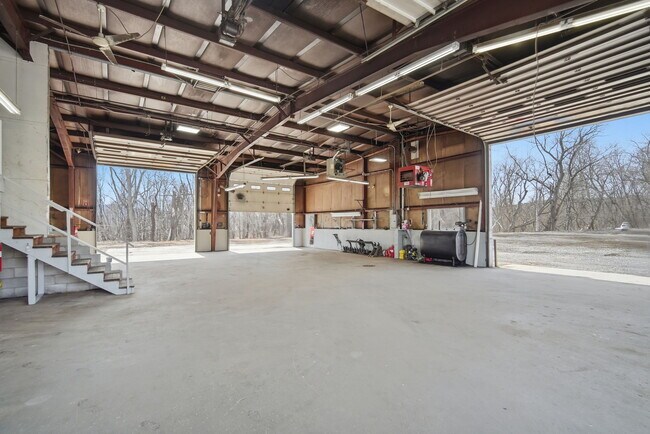 More details for 14 Easthampton Rd, Northampton, MA - Industrial for Lease