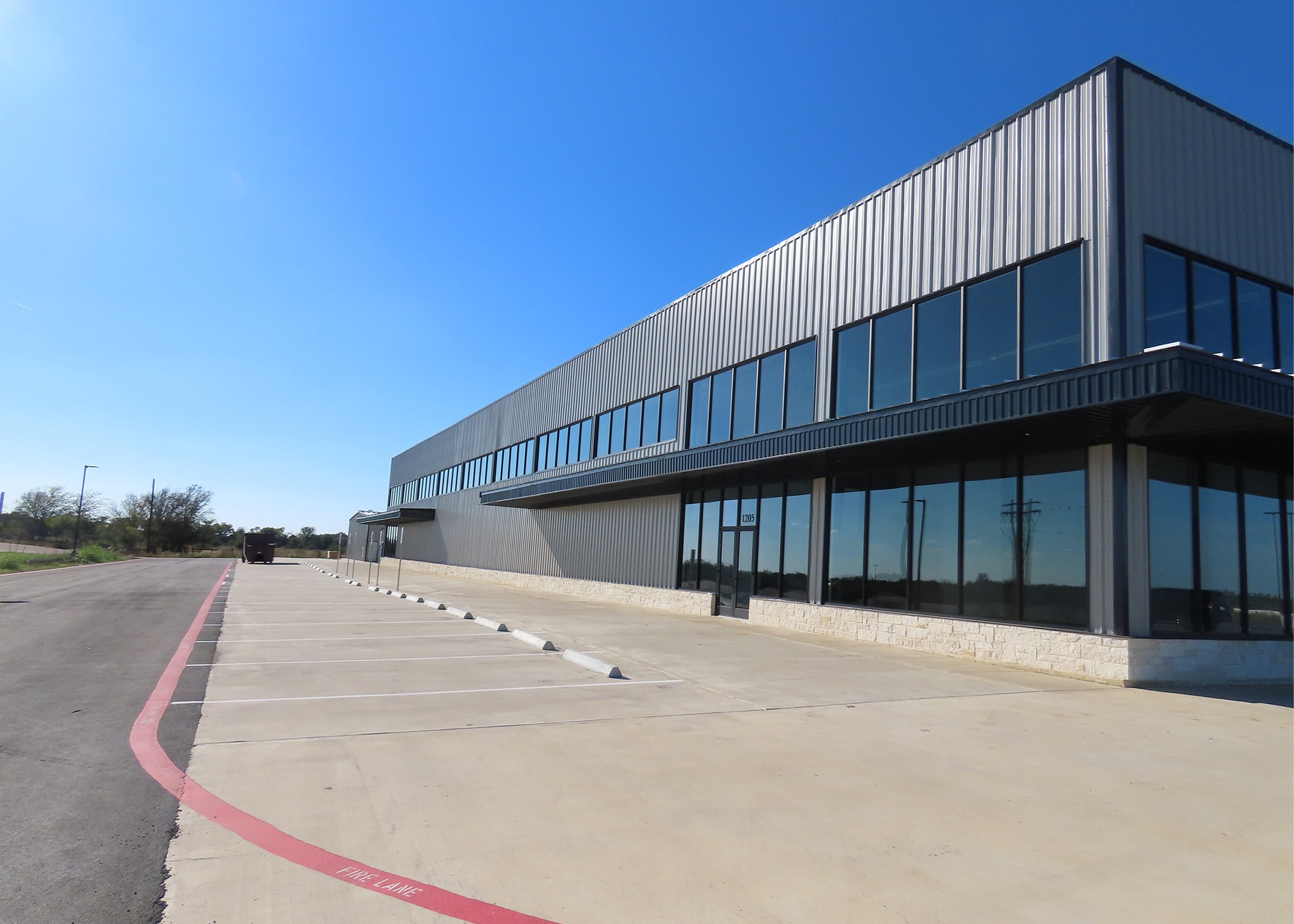 1205 Commerce St, Caldwell, TX for lease Primary Photo- Image 1 of 11