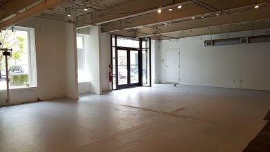 3510-3530 Scotts Ln, Philadelphia, PA for lease Interior Photo- Image 2 of 7