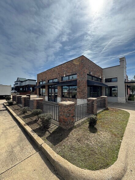 720 W Southwest Loop 323, Tyler, TX à louer - Photo du bâtiment - Image 3 de 5