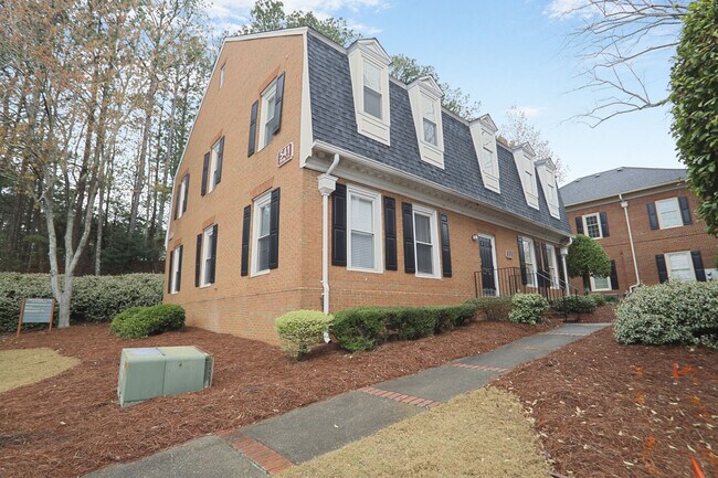 More details for 541 Village Ter, Marietta, GA - Office for Lease