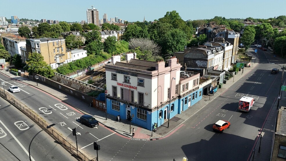 388 New Cross Rd, London for lease - Building Photo - Image 2 of 16