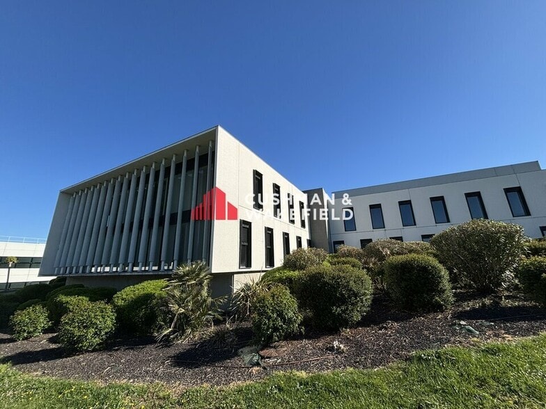 153 Rue Du Lac, Labège for lease - Building Photo - Image 3 of 12