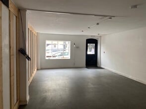 54 High St, Crickhowell à louer Photo intérieure- Image 1 de 1