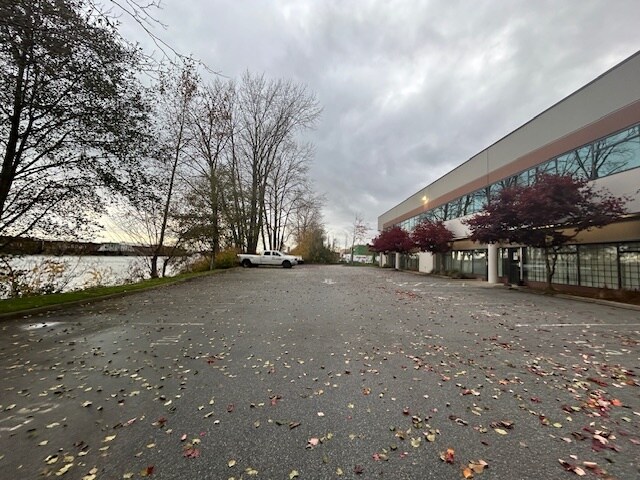 1600-1610 Derwent Way, Delta, BC à vendre - Photo du bâtiment - Image 3 de 12