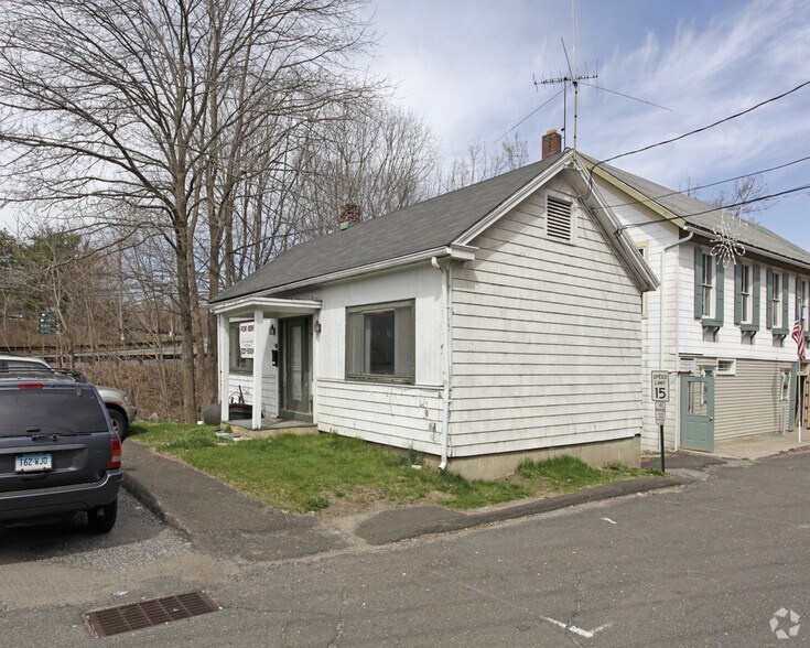 3 Main St, Georgetown, CT à louer - Photo du bâtiment - Image 2 de 2